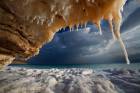 ים המלח - ביום סוער